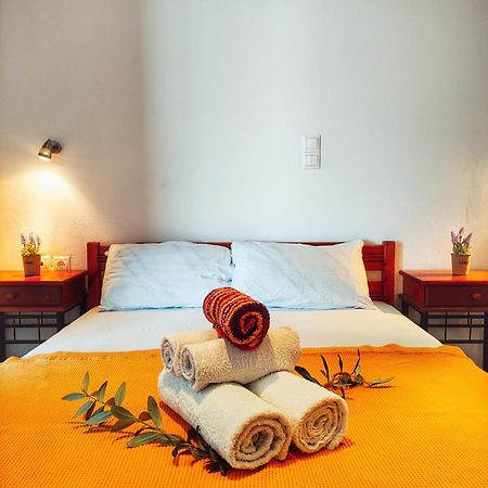 Rena'S Rooms Μελίντα Melinta Oda fotoğraf