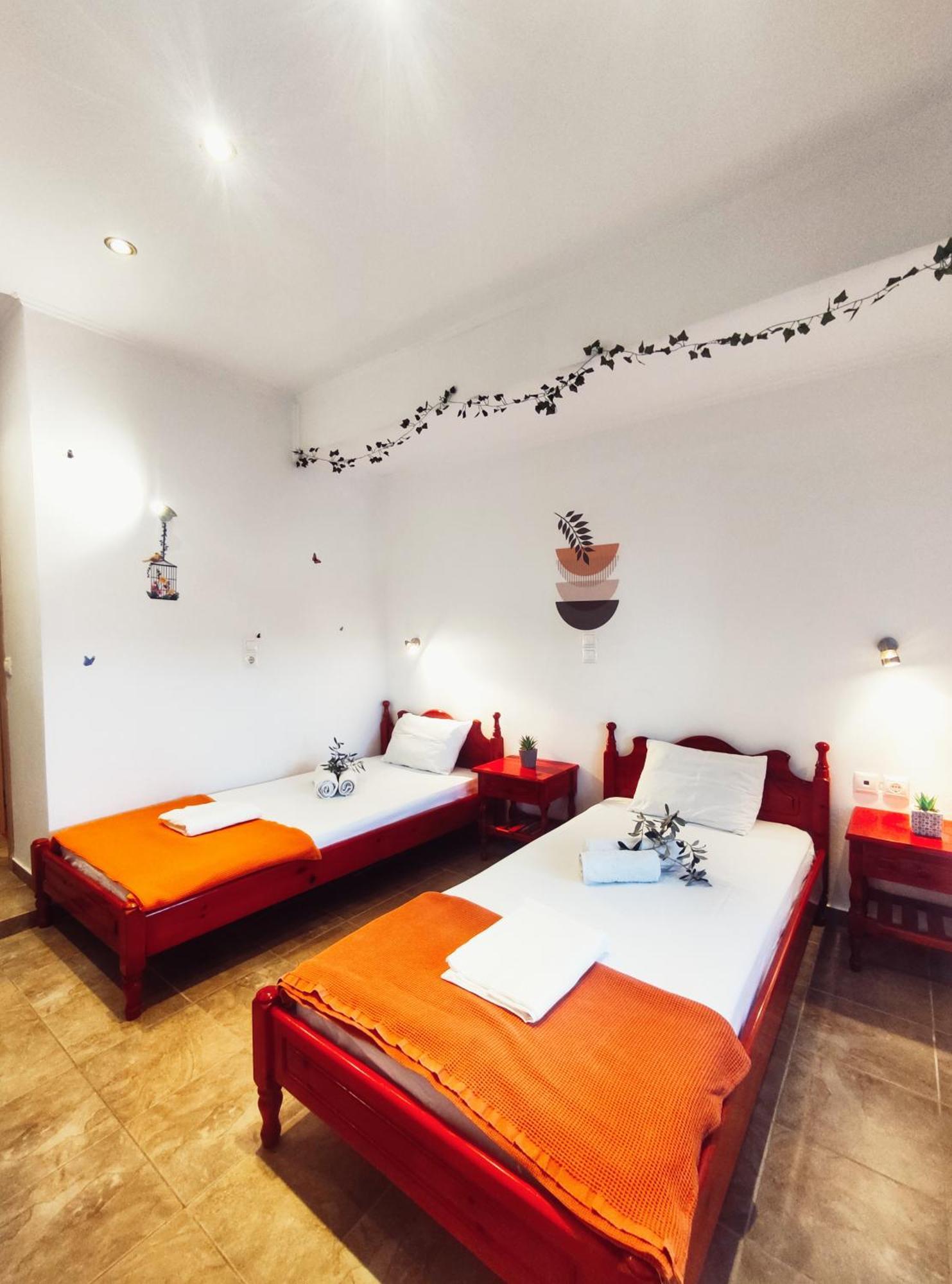 Rena'S Rooms Μελίντα Melinta Oda fotoğraf