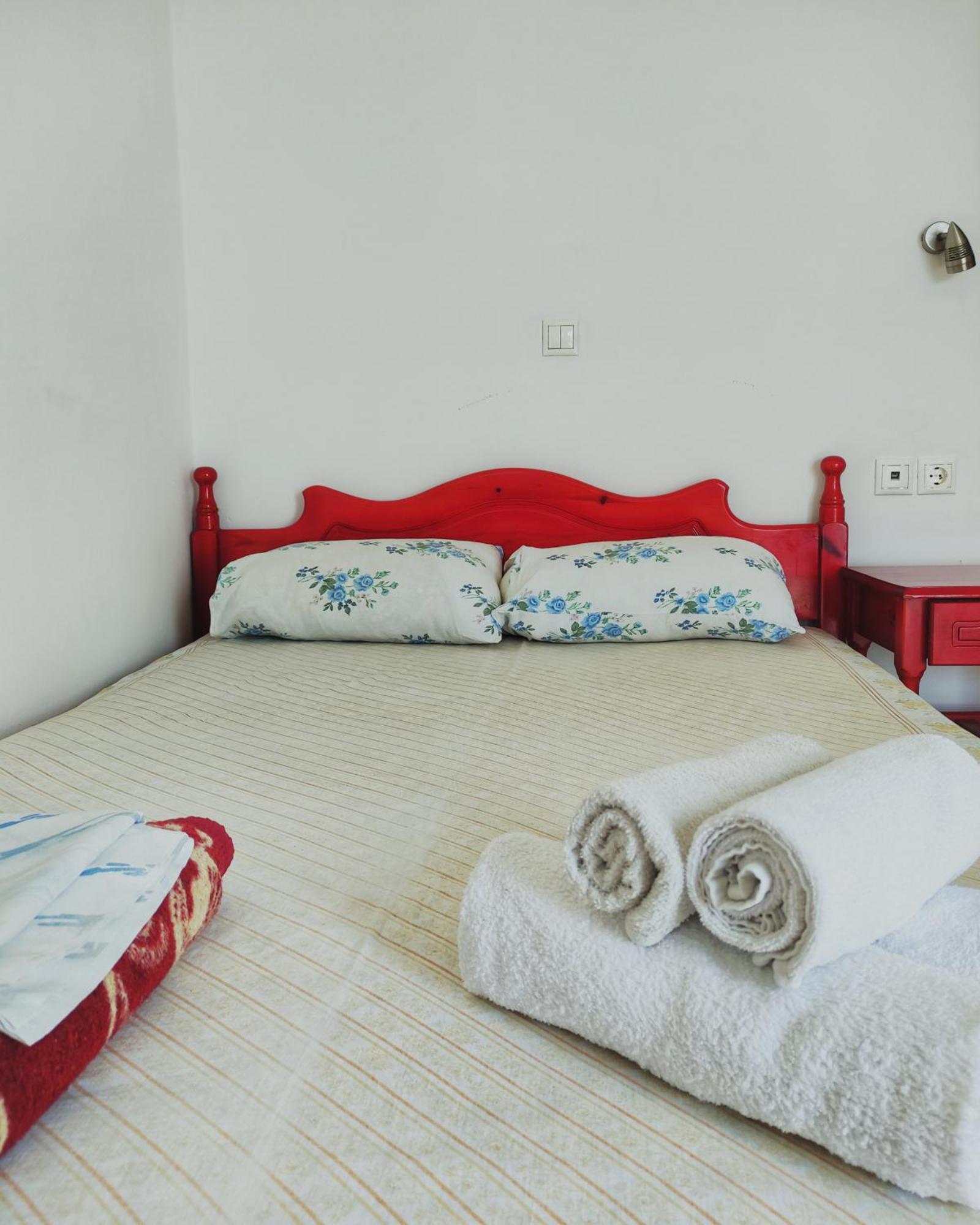 Rena'S Rooms Μελίντα Melinta Dış mekan fotoğraf